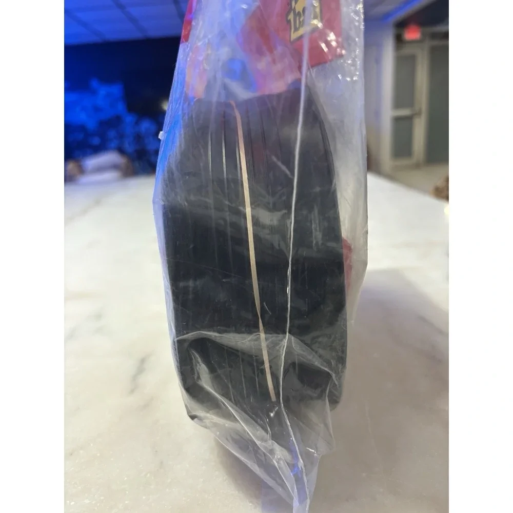 Brand New M-D Building Product 18 Ft. Black Vinyl Replacement Garage Door Seal 1